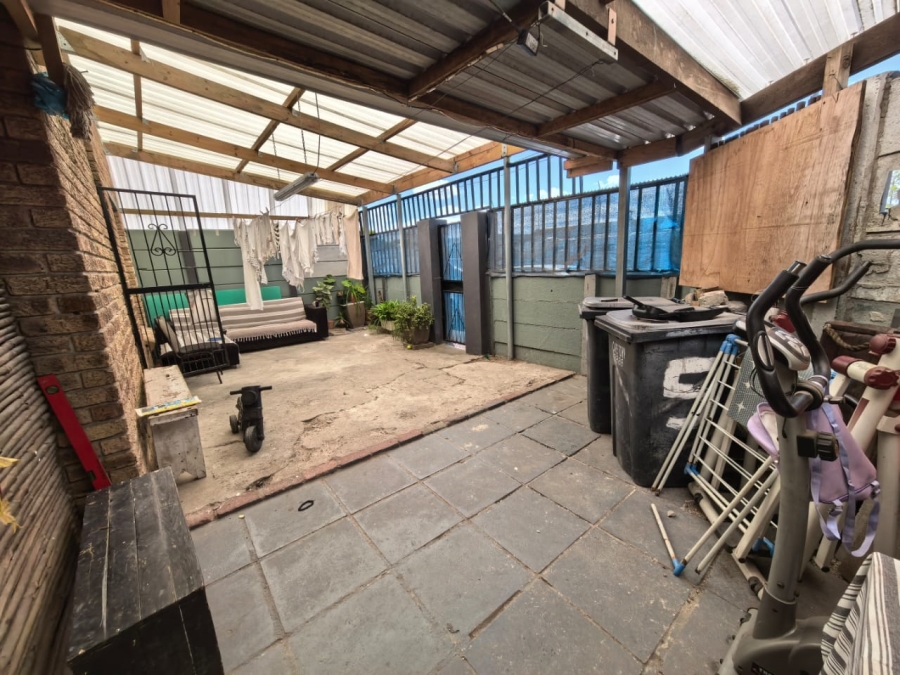 3 Bedroom Property for Sale in Heideveld Western Cape